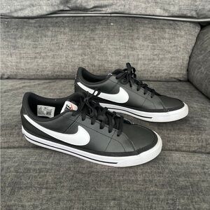Nike Black and White Sneakers